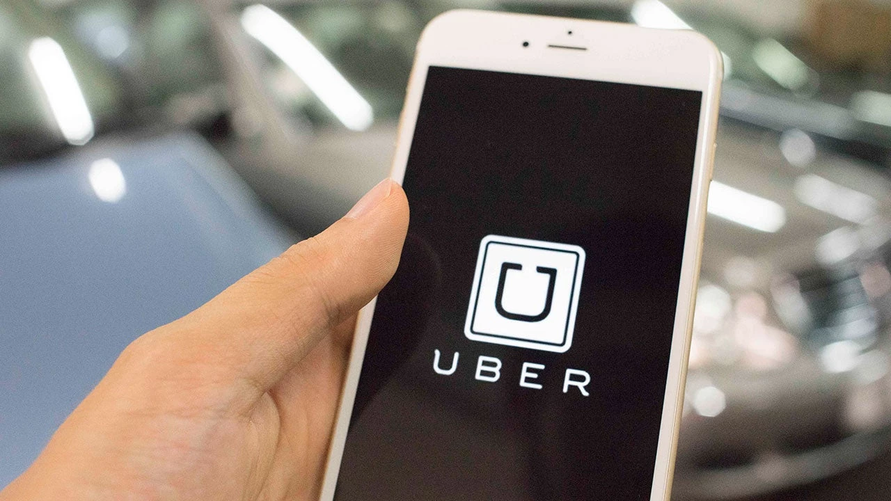 Η Uber κέρδισε δικαστική διαμάχη και επιστρέφει στους δρόμους